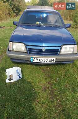 Седан Opel Ascona 1988 в Виннице