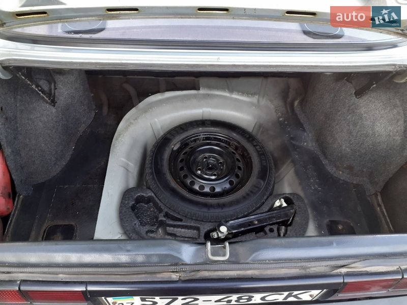 Седан Opel Ascona 1987 в Лубнах