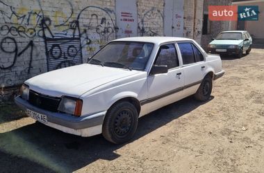 Седан Opel Ascona 1986 в Коломиї