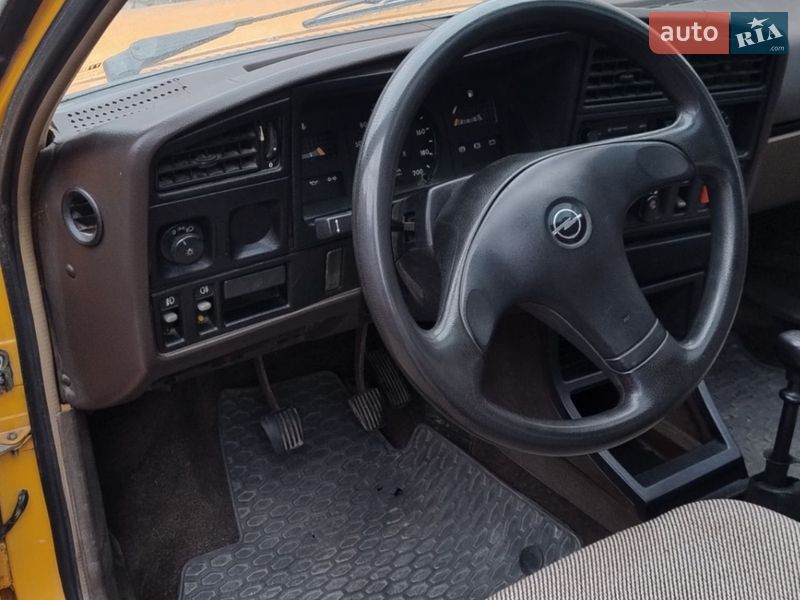 Седан Opel Ascona 1986 в Добротворі