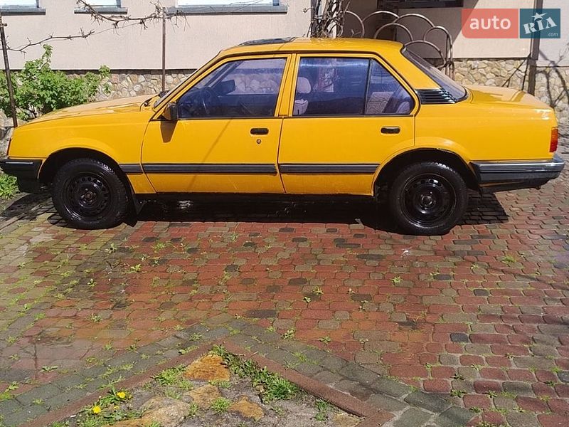 Седан Opel Ascona 1986 в Добротворі