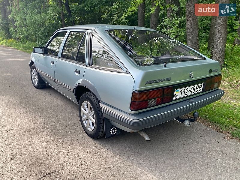 Хэтчбек Opel Ascona 1987 в Житомире