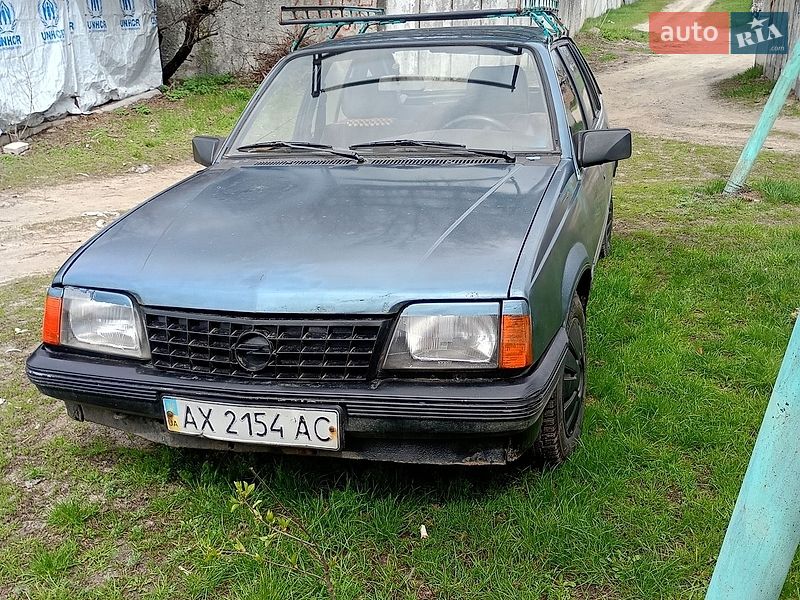 Opel Ascona 1985