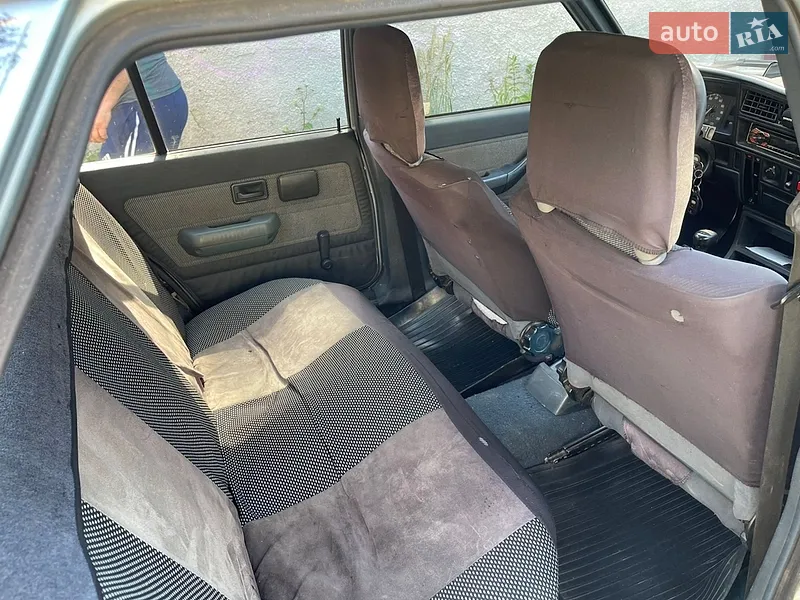 Opel Ascona 1987 VIN W0L000084H6047367 фото оголошення 8 з 46