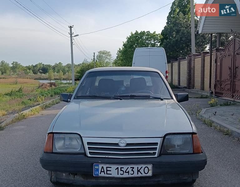 Opel Ascona 1987
