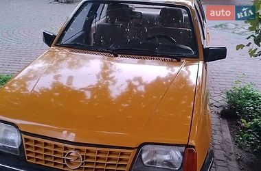 Седан Opel Ascona 1986 в Добротворе