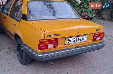 Седан Opel Ascona 1986 в Добротворе