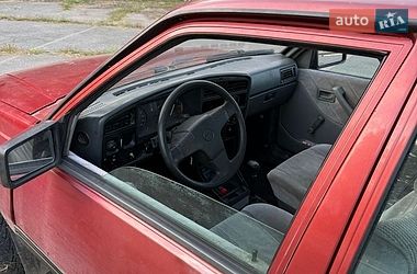 Седан Opel Ascona 1988 в Харкові