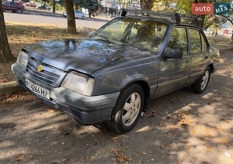 Opel Ascona 1987