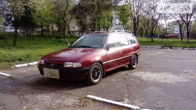 Opel Astra 1993 года