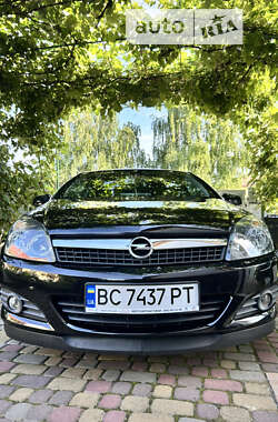 Хетчбек Opel Astra GTC 2007 в Пустомитах