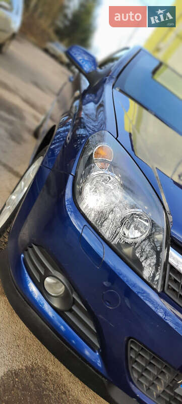 Хэтчбек Opel Astra GTC 2008 в Тернополе