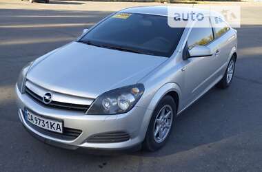 Хэтчбек Opel Astra GTC 2005 в Славянске