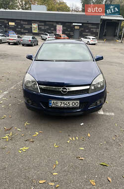 Хэтчбек Opel Astra GTC 2008 в 