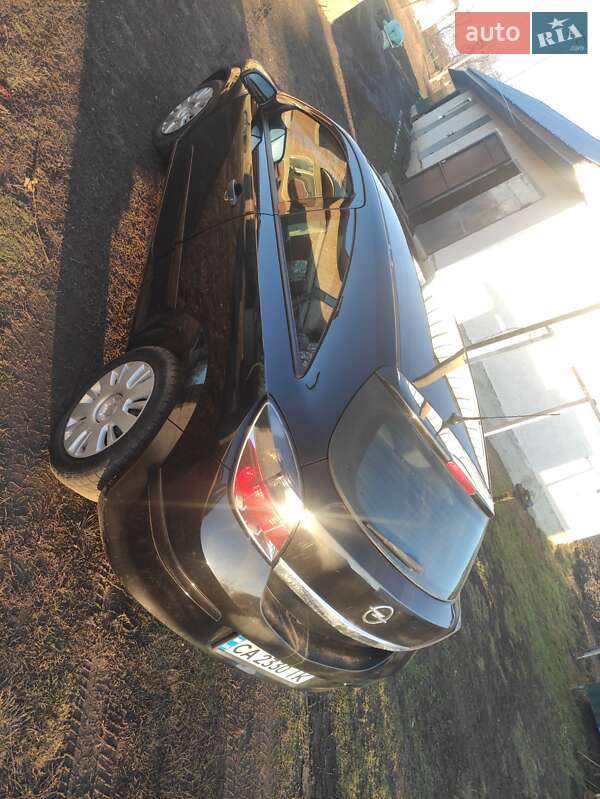 Хетчбек Opel Astra GTC 2009 в Жашківу