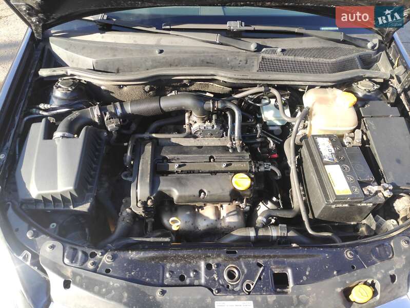 Хетчбек Opel Astra GTC 2009 в Жашківу