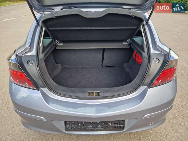 Хетчбек Opel Astra GTC 2006 в Тернополі