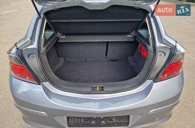 Хэтчбек Opel Astra GTC 2006 в 