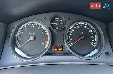 Хэтчбек Opel Astra GTC 2009 в 