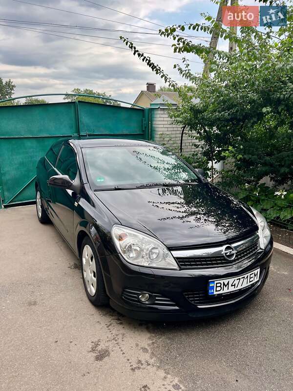 Купе Opel Astra GTC 2007 в Сумах