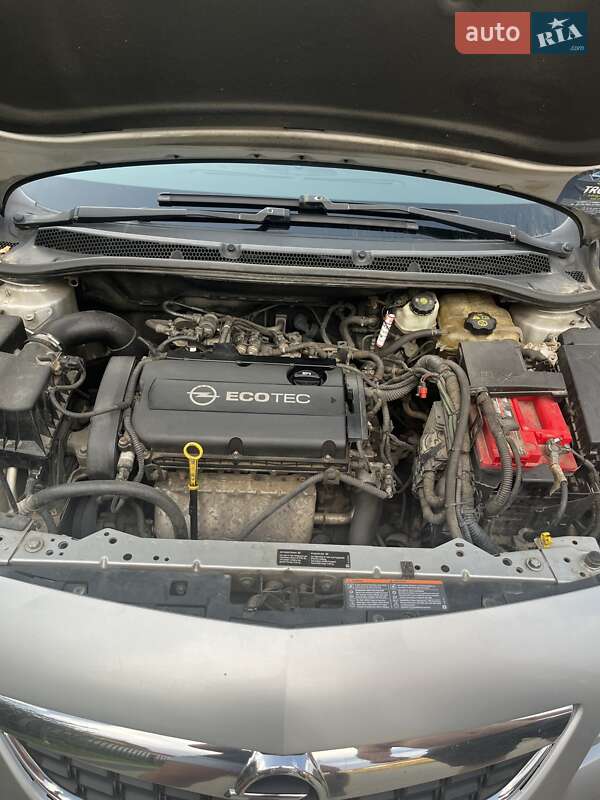 Хетчбек Opel Astra GTC 2009 в Стрию