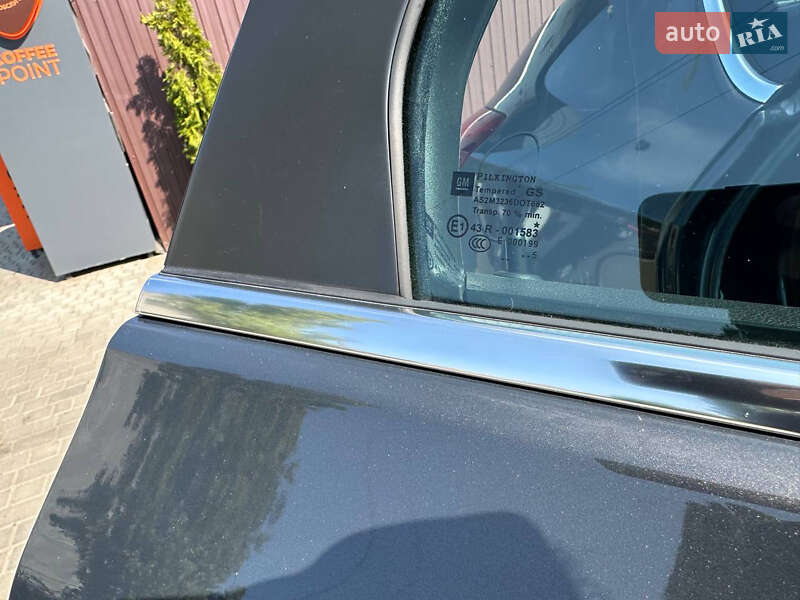 Хэтчбек Opel Astra GTC 2015 в Раздельной