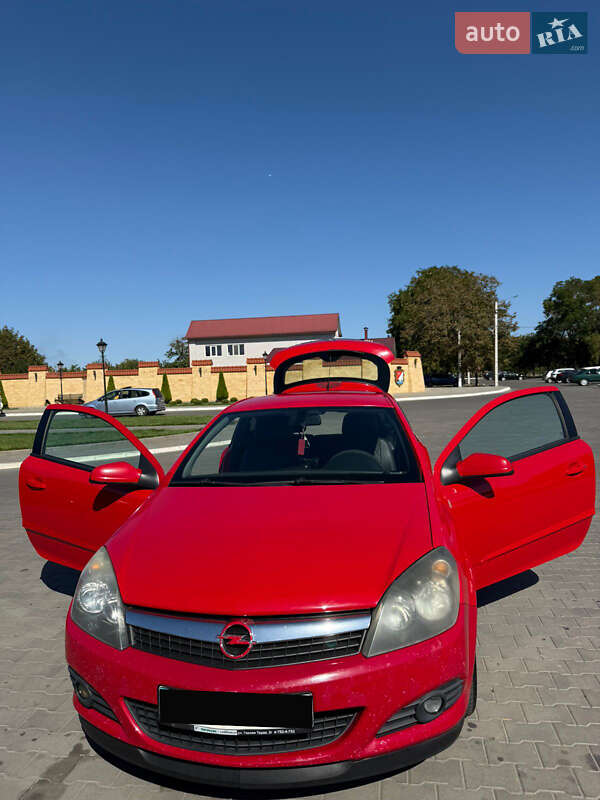 Хэтчбек Opel Astra GTC 2008 в Измаиле
