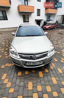 Хэтчбек Opel Astra GTC 2007 в 
