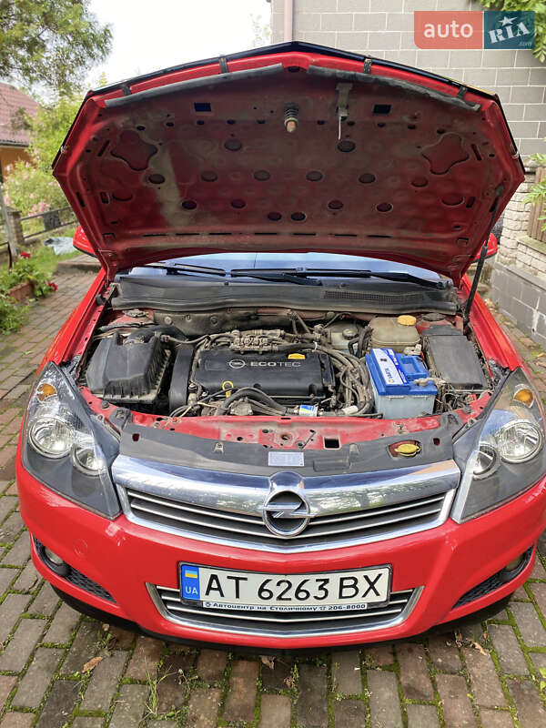 Хетчбек Opel Astra GTC 2013 в Калуші