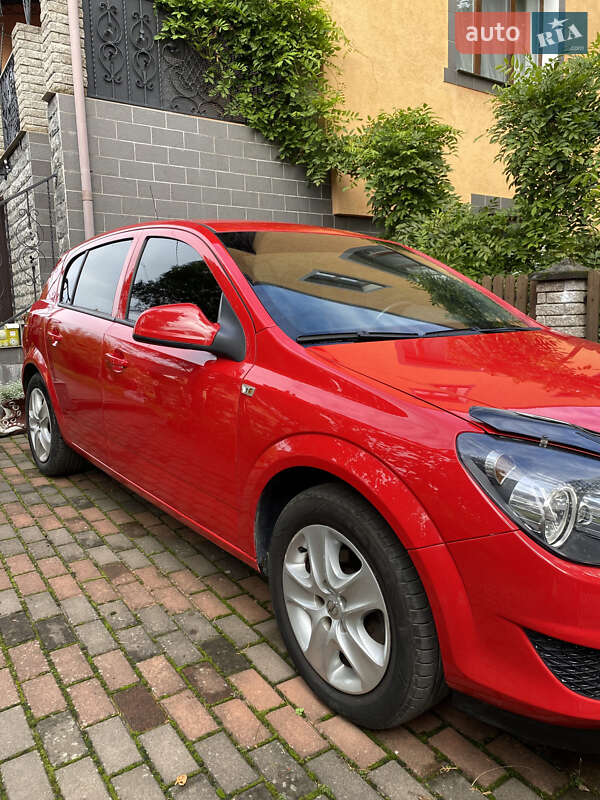 Хетчбек Opel Astra GTC 2013 в Калуші