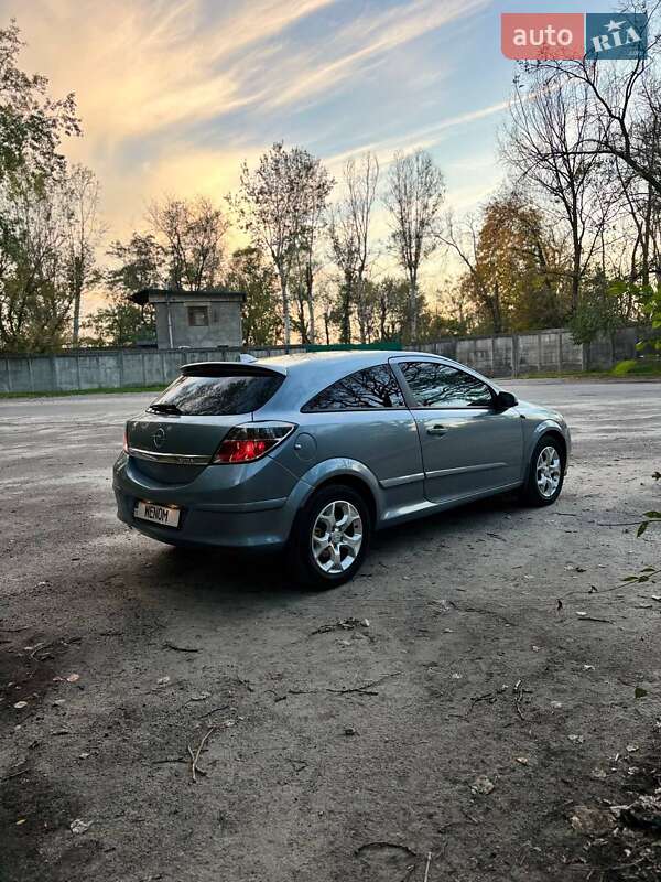 Хэтчбек Opel Astra GTC 2007 в Запорожье