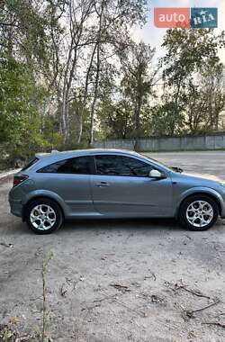 Хетчбек Opel Astra GTC 2007 в 