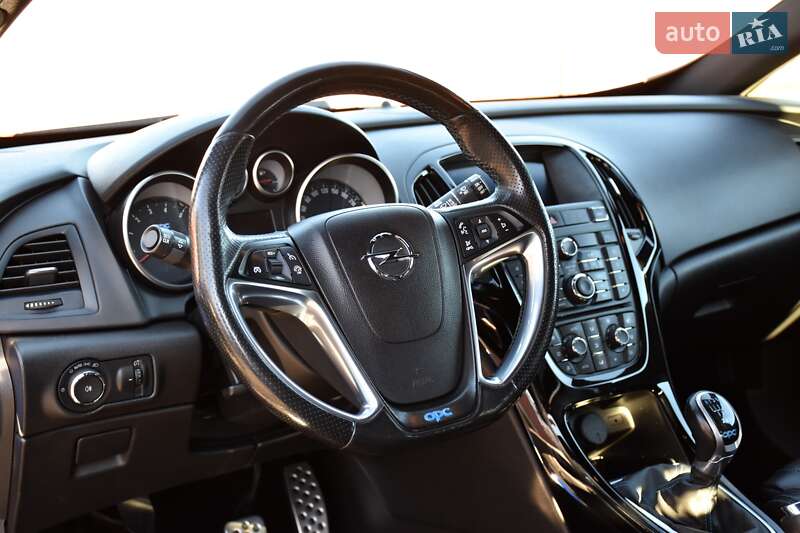 Хетчбек Opel Astra GTC 2017 в Дрогобичі фото 29 Хетчбек Opel Astra GTC 2017 в Дрогобичі