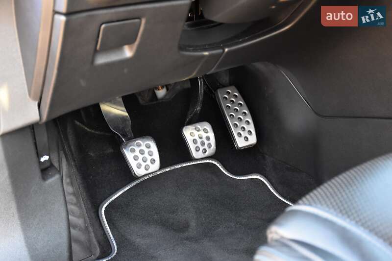 Хетчбек Opel Astra GTC 2017 в Дрогобичі фото 39 Хетчбек Opel Astra GTC 2017 в Дрогобичі