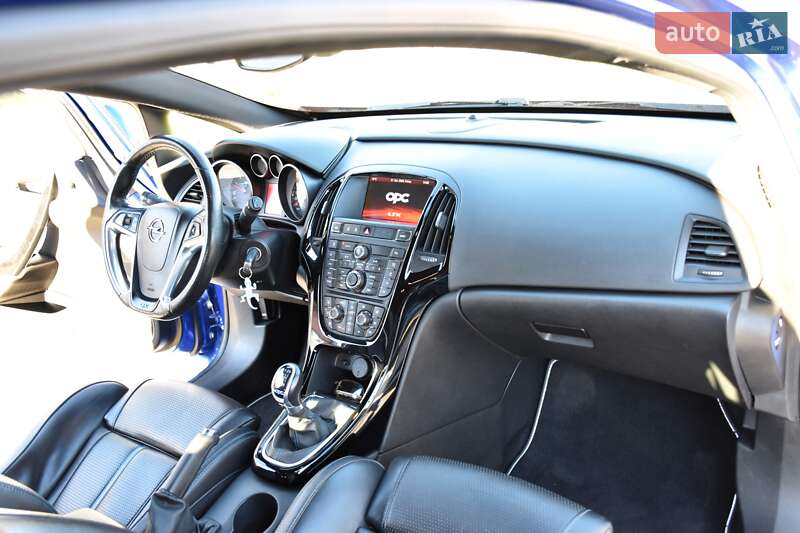 Хетчбек Opel Astra GTC 2017 в Дрогобичі фото 47 Хетчбек Opel Astra GTC 2017 в Дрогобичі