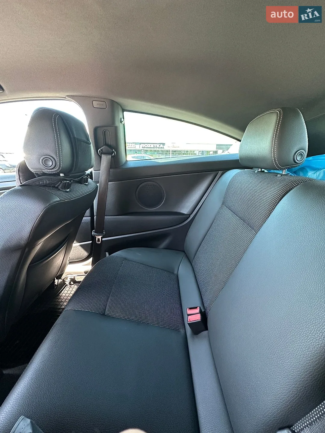 2010 Opel Astra - мініатюра 18