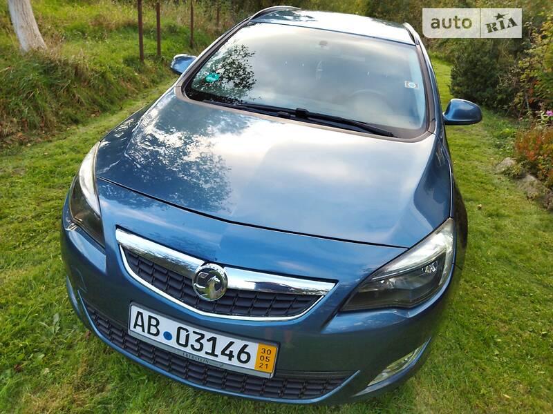 Opel Astra J NAVI KLIMA