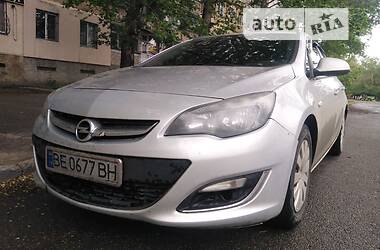Универсал Opel Astra J 2013 в Николаеве