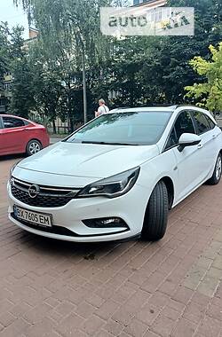 Унiверсал Opel Astra K 2017 в Хмельницькому