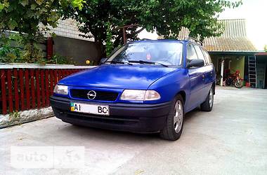 Универсал Opel Astra 1998 в Киеве