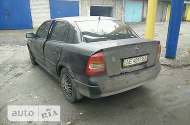 Седан Opel Astra 2006 в 
