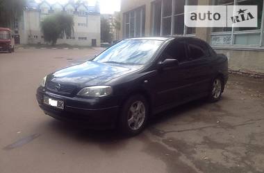 Седан Opel Astra 2006 в 