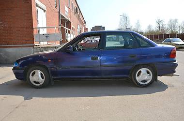 Седан Opel Astra 1997 в Хмельницком