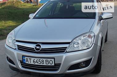 Хэтчбек Opel Astra 2007 в Косове