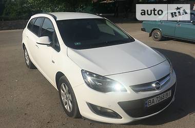 Универсал Opel Astra 2013 в Знаменке