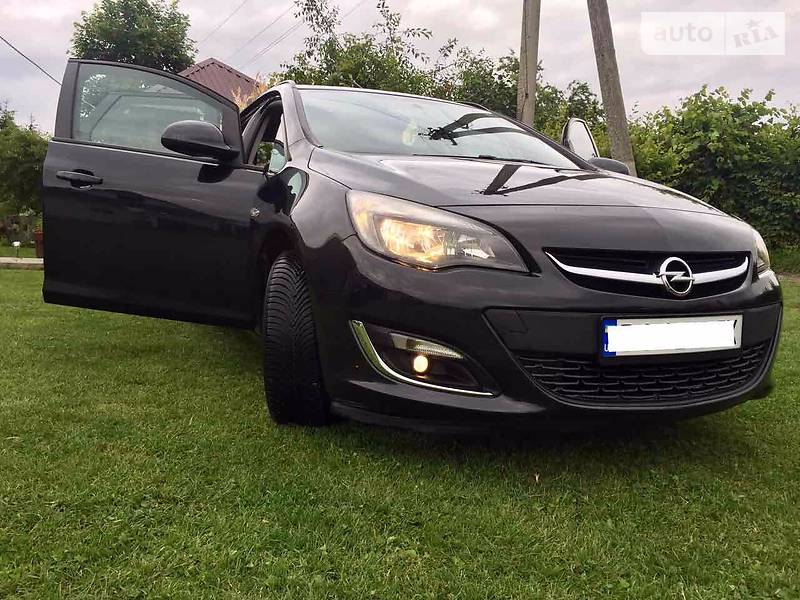 Универсал Opel Astra 2013 в Коломые