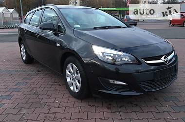 Универсал Opel Astra 2016 в Полтаве