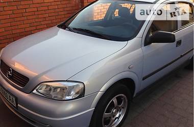 Седан Opel Astra 2005 в Львове