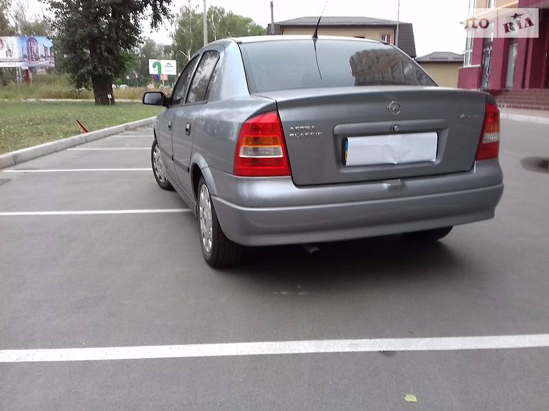 Седан Opel Astra 2006 в Києві