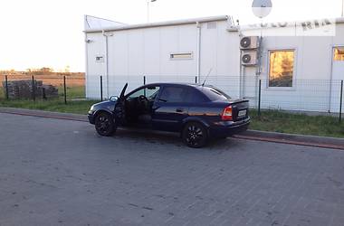 Седан Opel Astra 2006 в Киеве